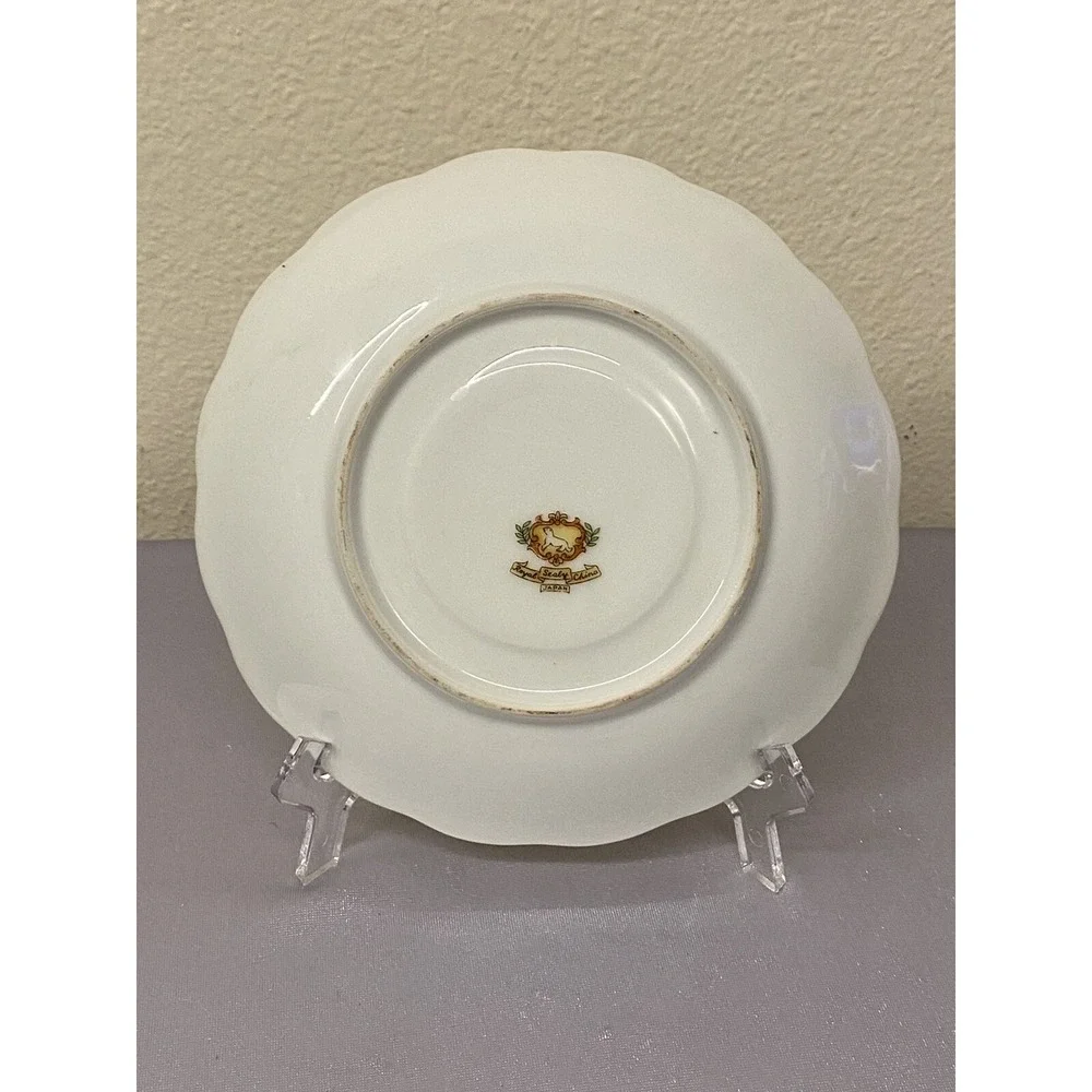 Royal Sealy China Japan Cup and Saucer - Courting Couple Mint Green /Iridescence